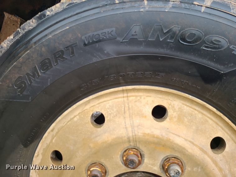 image for item IF9375 1990 Peterbilt 375  dump truck