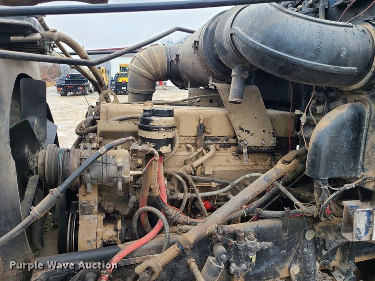 image for item IF9375 1990 Peterbilt 375  dump truck