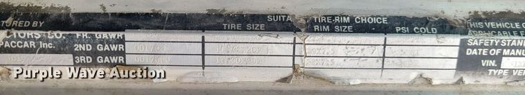 image for item IF9375 1990 Peterbilt 375  dump truck