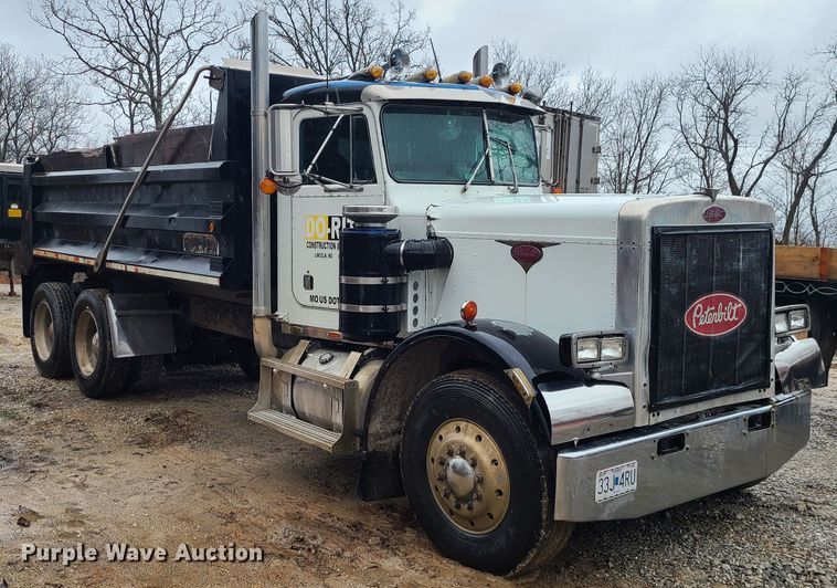 image for item IF9377 1985 Peterbilt 359  dump truck