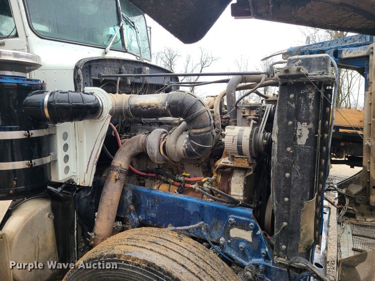 image for item IF9377 1985 Peterbilt 359  dump truck