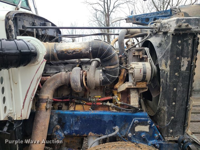 image for item IF9377 1985 Peterbilt 359  dump truck