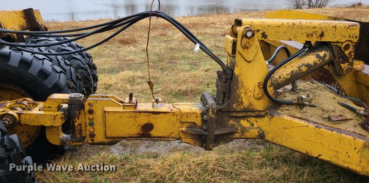 image for item IF9379 Reynolds 18C  scraper