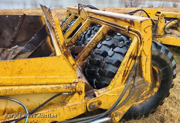 image for item IF9380 Reynolds 18C  scraper