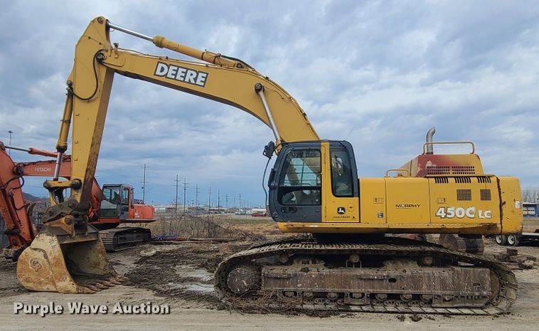 image for item IF9390 2004 John Deere 450C LC  excavator