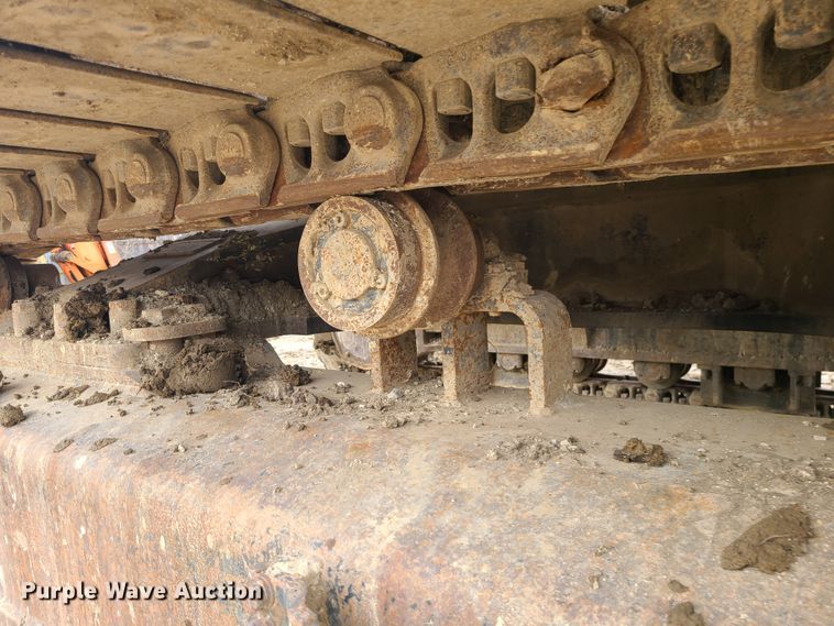 image for item IF9390 2004 John Deere 450C LC  excavator