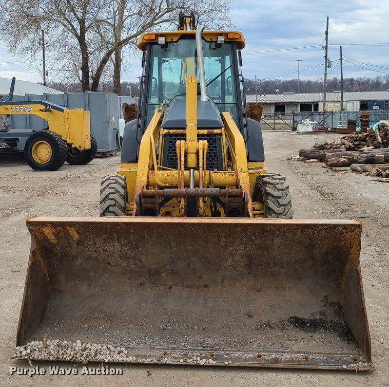 image for item IF9395 2006 John Deere 310SG  backhoe