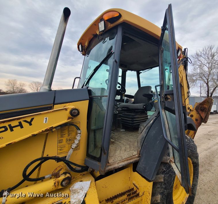 image for item IF9395 2006 John Deere 310SG  backhoe