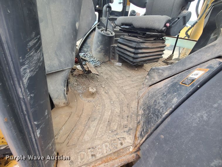 image for item IF9395 2006 John Deere 310SG  backhoe