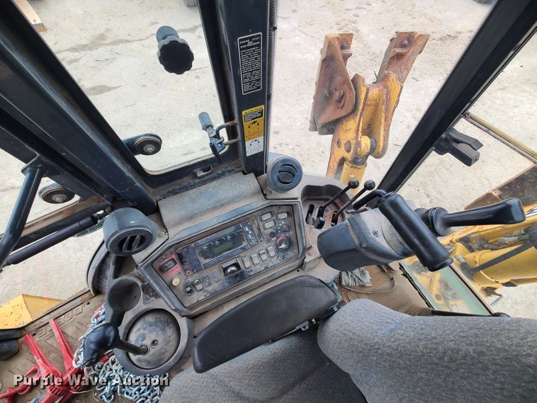 image for item IF9395 2006 John Deere 310SG  backhoe