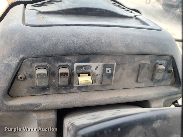 image for item IF9395 2006 John Deere 310SG  backhoe