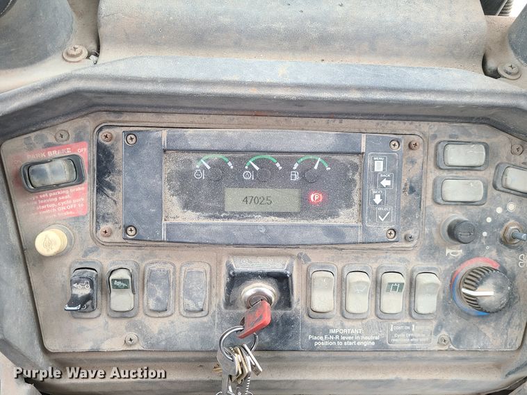 image for item IF9395 2006 John Deere 310SG  backhoe