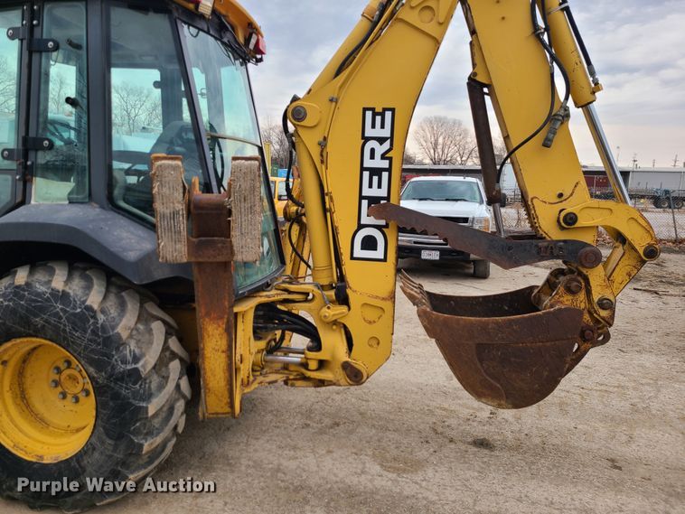 image for item IF9395 2006 John Deere 310SG  backhoe