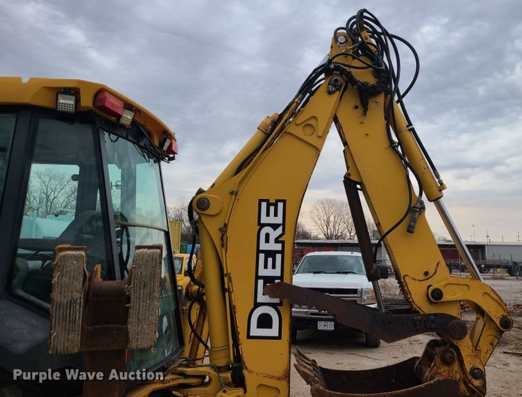 image for item IF9395 2006 John Deere 310SG  backhoe