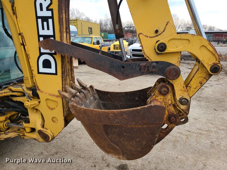 image for item IF9395 2006 John Deere 310SG  backhoe
