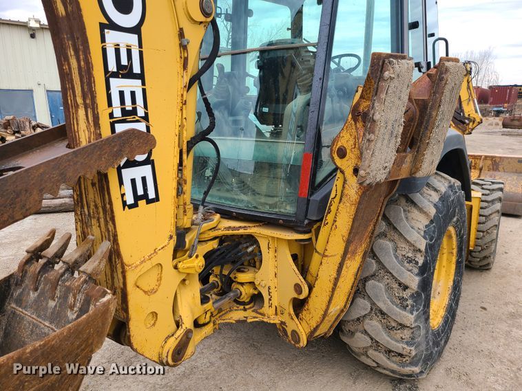 image for item IF9395 2006 John Deere 310SG  backhoe