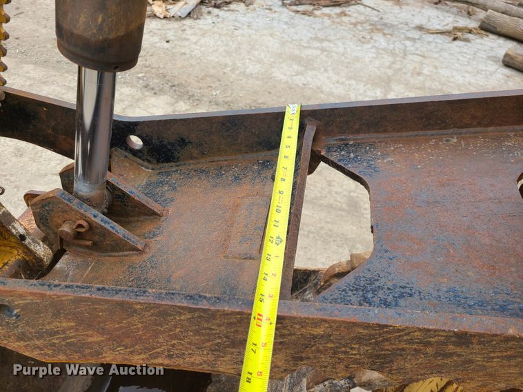 image for item IF9395 2006 John Deere 310SG  backhoe