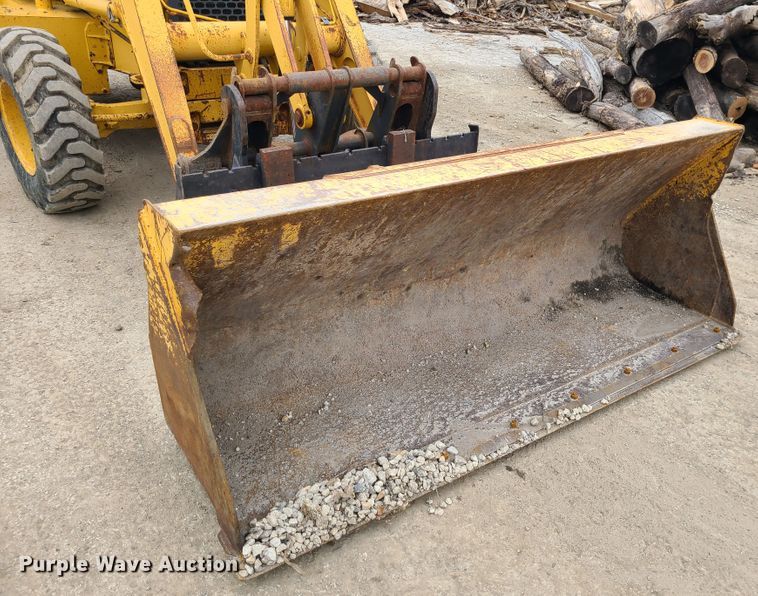 image for item IF9395 2006 John Deere 310SG  backhoe