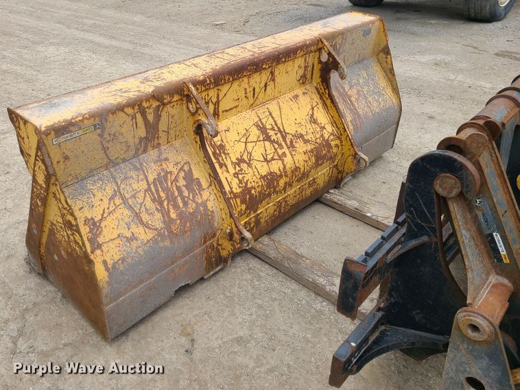 image for item IF9395 2006 John Deere 310SG  backhoe