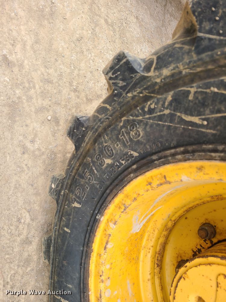 image for item IF9395 2006 John Deere 310SG  backhoe