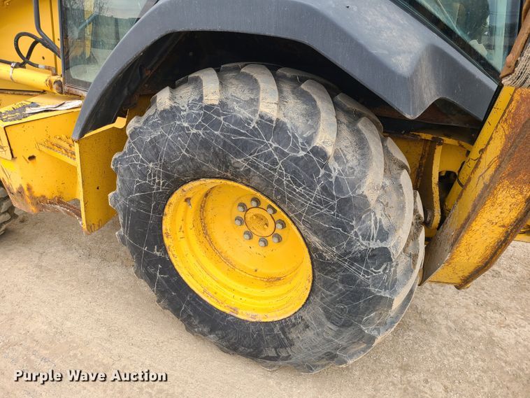 image for item IF9395 2006 John Deere 310SG  backhoe