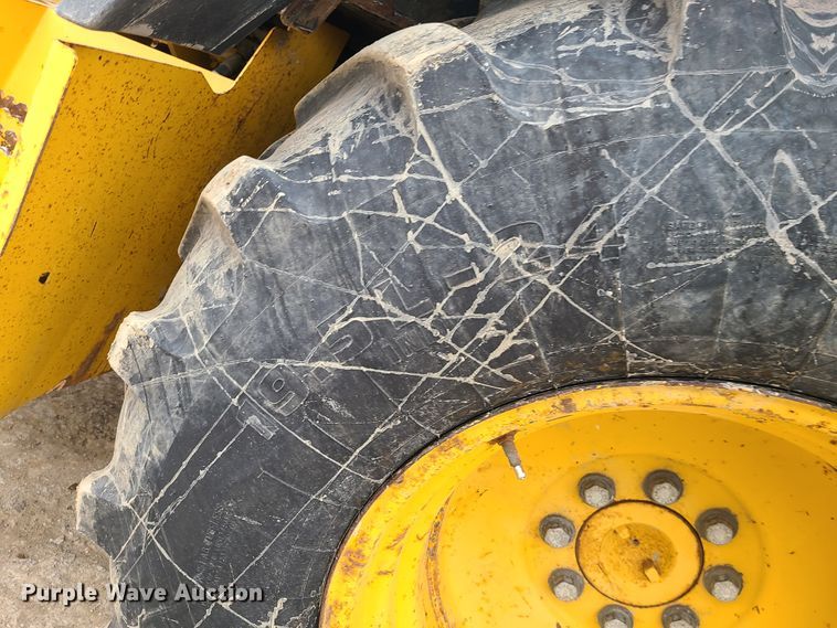 image for item IF9395 2006 John Deere 310SG  backhoe