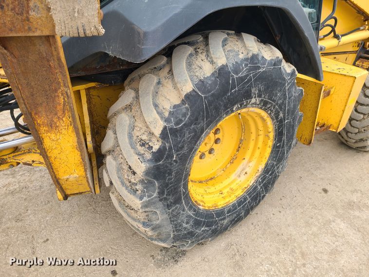 image for item IF9395 2006 John Deere 310SG  backhoe