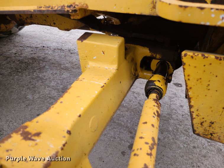 image for item IF9395 2006 John Deere 310SG  backhoe