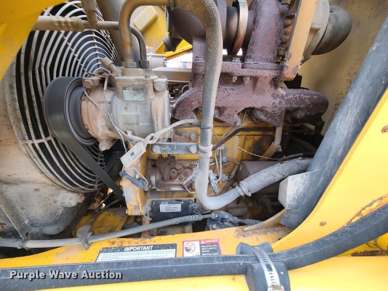 image for item IF9395 2006 John Deere 310SG  backhoe