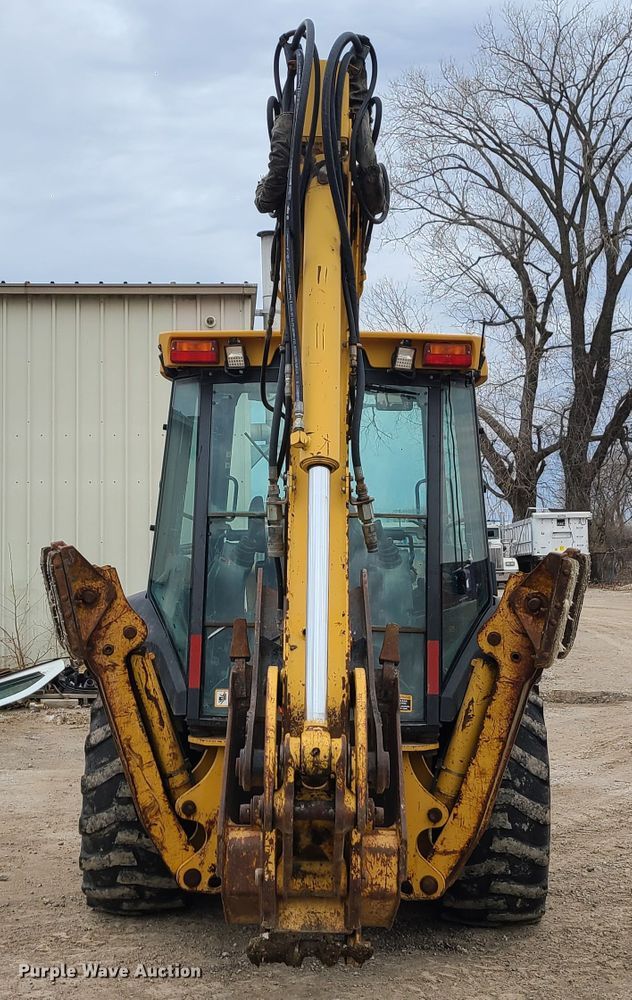 image for item IF9396 2006 John Deere 310SG  backhoe