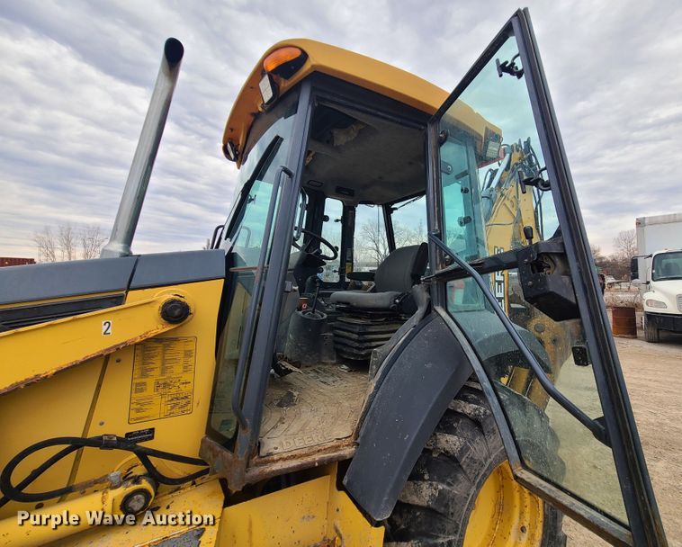 image for item IF9396 2006 John Deere 310SG  backhoe