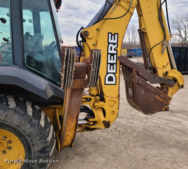 image for item IF9396 2006 John Deere 310SG  backhoe