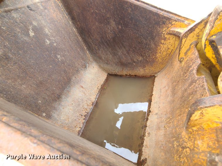 image for item IF9396 2006 John Deere 310SG  backhoe