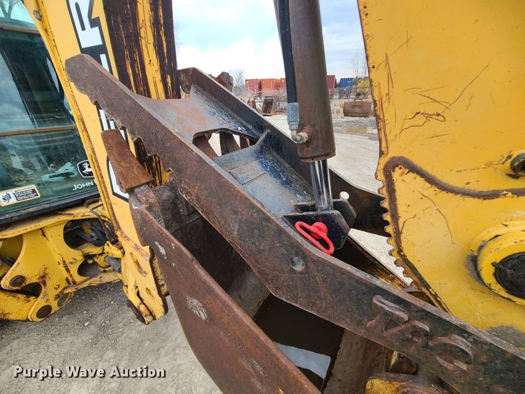 image for item IF9396 2006 John Deere 310SG  backhoe
