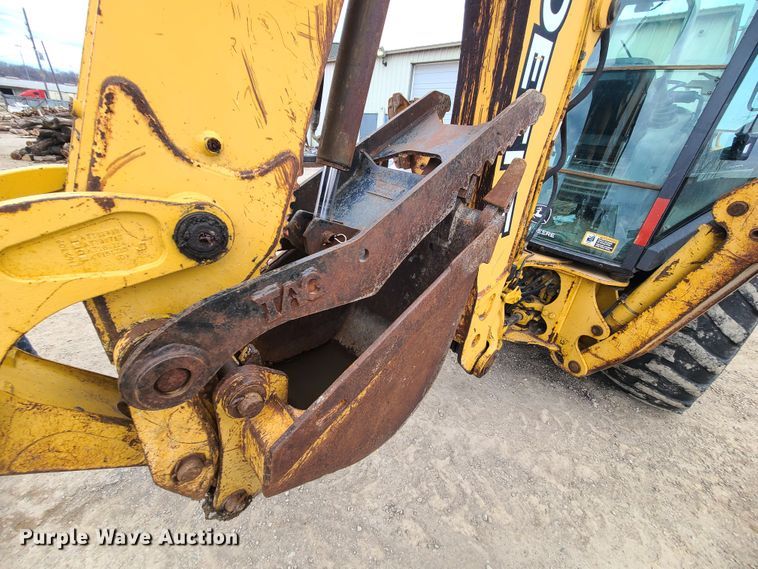 image for item IF9396 2006 John Deere 310SG  backhoe