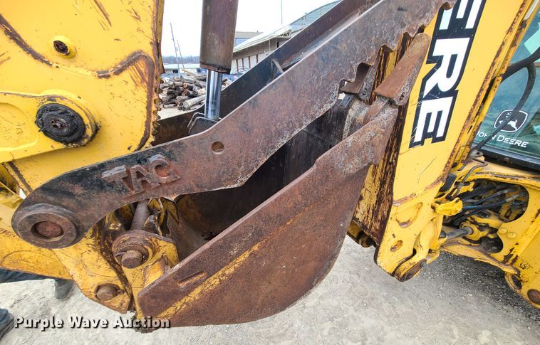 image for item IF9396 2006 John Deere 310SG  backhoe