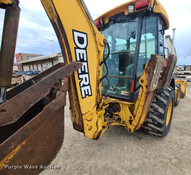 image for item IF9396 2006 John Deere 310SG  backhoe