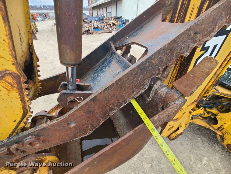 image for item IF9396 2006 John Deere 310SG  backhoe