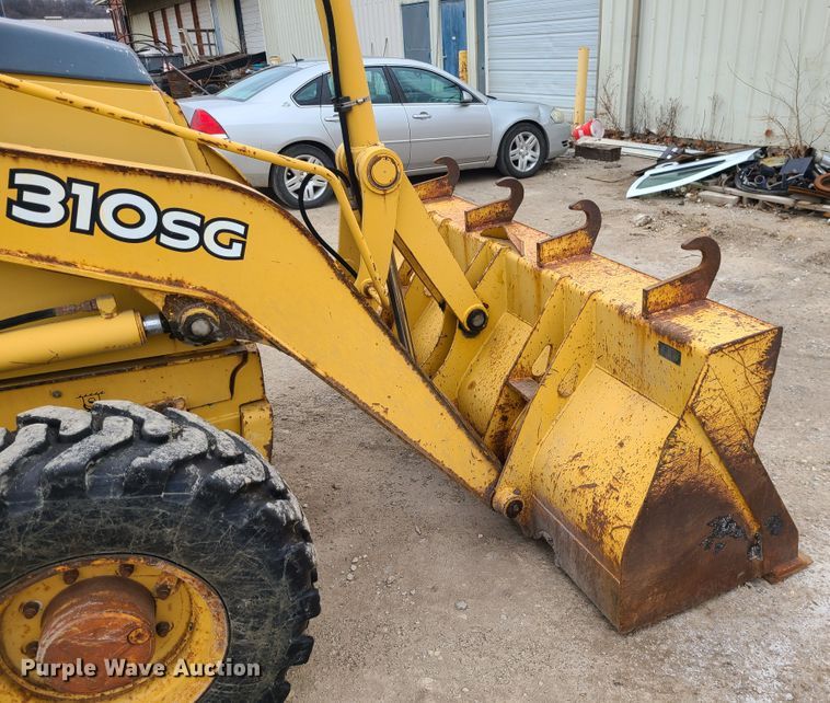 image for item IF9396 2006 John Deere 310SG  backhoe