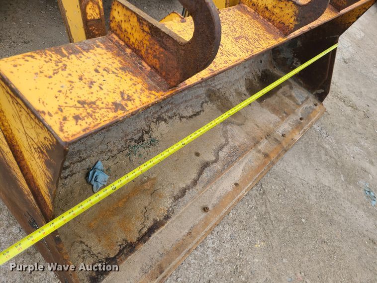 image for item IF9396 2006 John Deere 310SG  backhoe