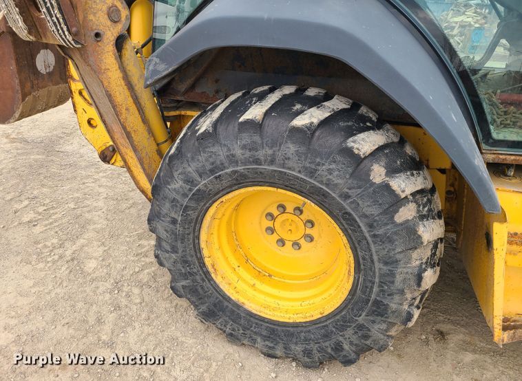 image for item IF9396 2006 John Deere 310SG  backhoe