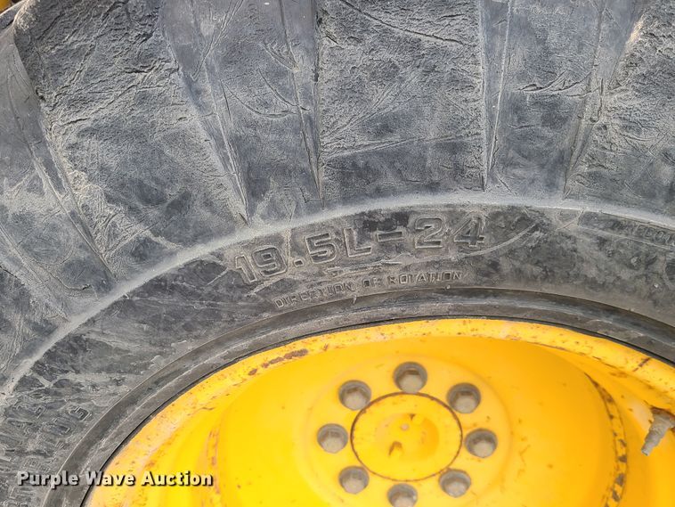 image for item IF9396 2006 John Deere 310SG  backhoe