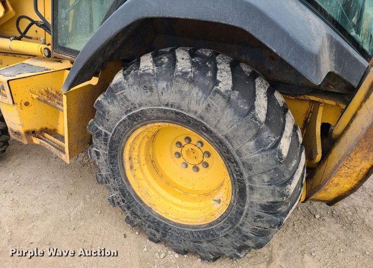 image for item IF9396 2006 John Deere 310SG  backhoe