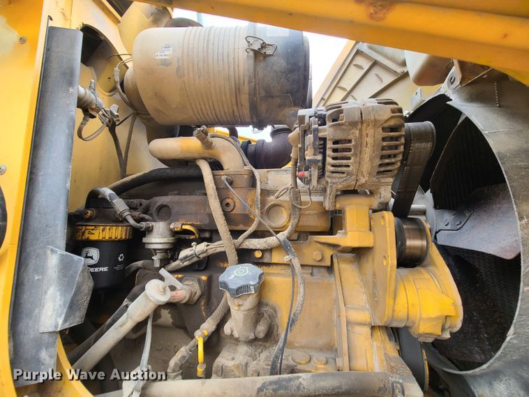 image for item IF9396 2006 John Deere 310SG  backhoe