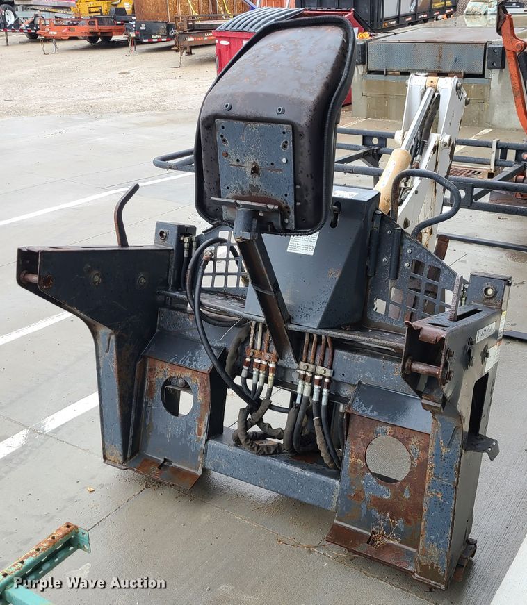 image for item IF9407 Bobcat 607 backhoe skid steer attachment