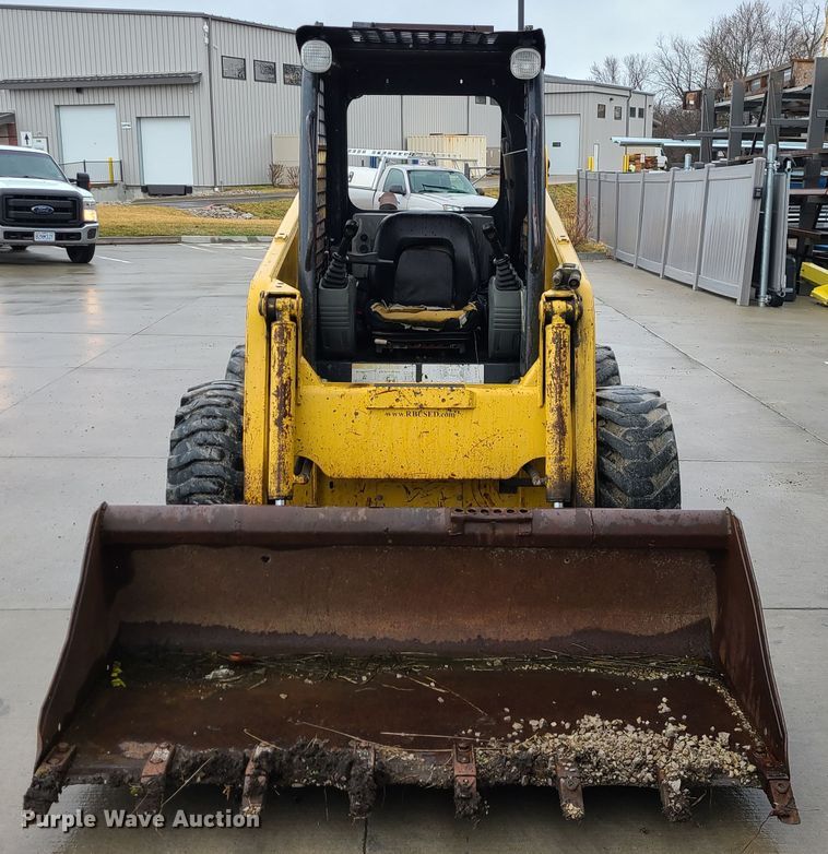 image for item IF9409 2006 Komatsu SK1020-5N  skid steer loader