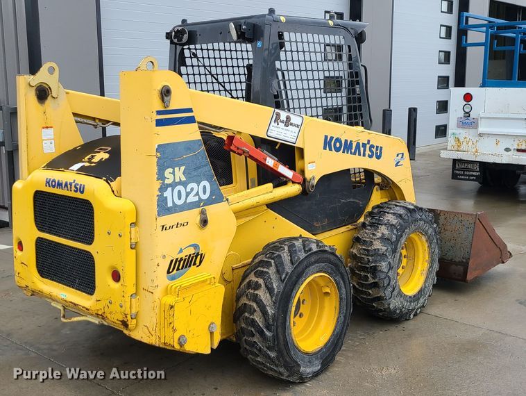 image for item IF9409 2006 Komatsu SK1020-5N  skid steer loader