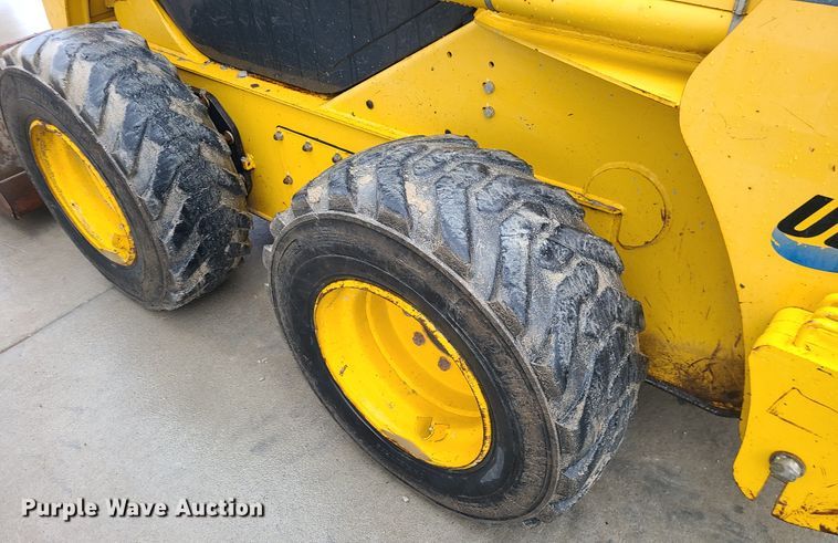 image for item IF9409 2006 Komatsu SK1020-5N  skid steer loader