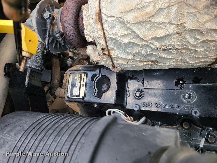 image for item IF9409 2006 Komatsu SK1020-5N  skid steer loader