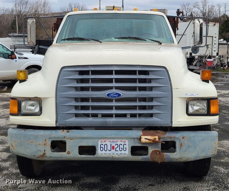 image for item IF9465 1997 Ford F800  dump truck